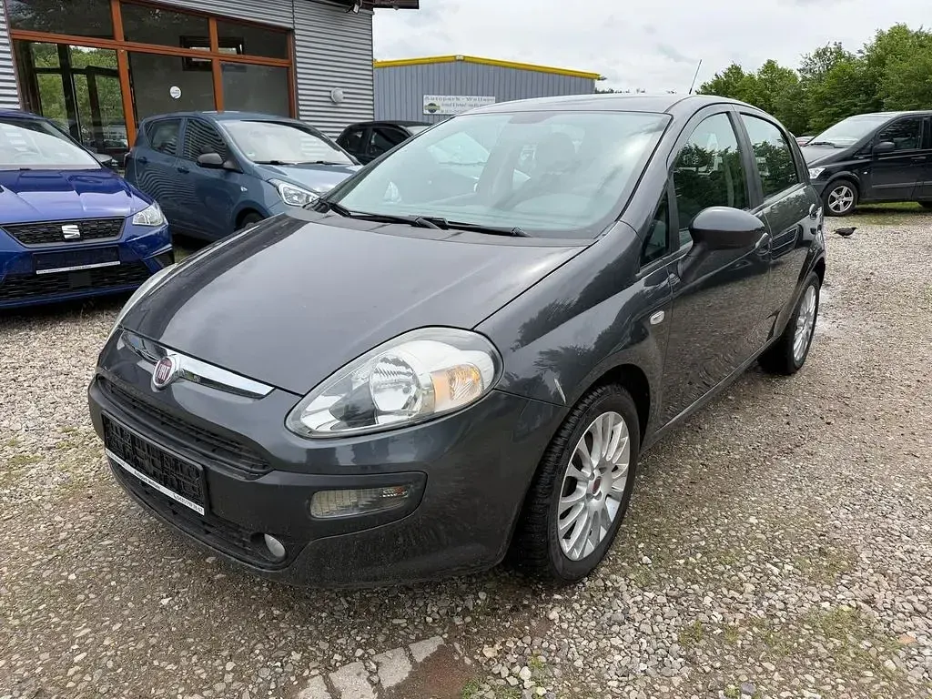 Gebraucht Fiat Punto Dynamic 77 PS (56 kW) 2010 Kleinwagen