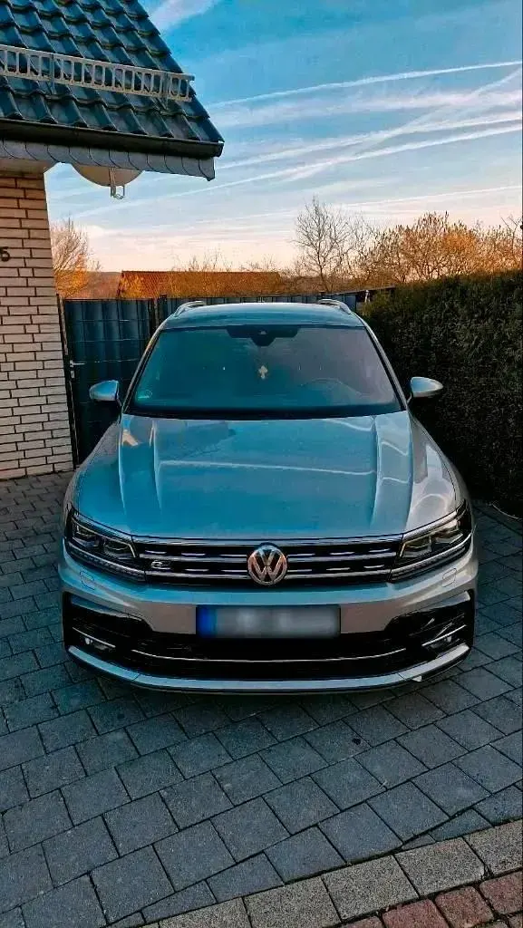Gebraucht VW Tiguan 239 PS (175 kW) 2020 Beige SUV