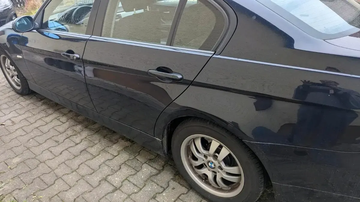 Gebraucht BMW 320 150 PS (110 kW) 2006 Blau Limousine