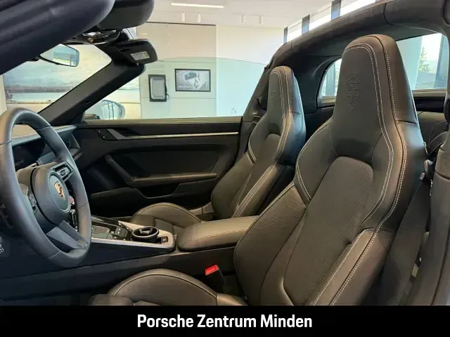 Neu Porsche 992 480 PS (353 kW) 2026 Grau Coupé