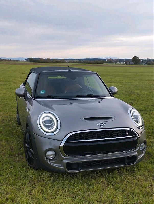 Grau Gebraucht 2018 Mini Cooper S Kleinwagen | 19.999 € (Teuer) - Bild 1/4