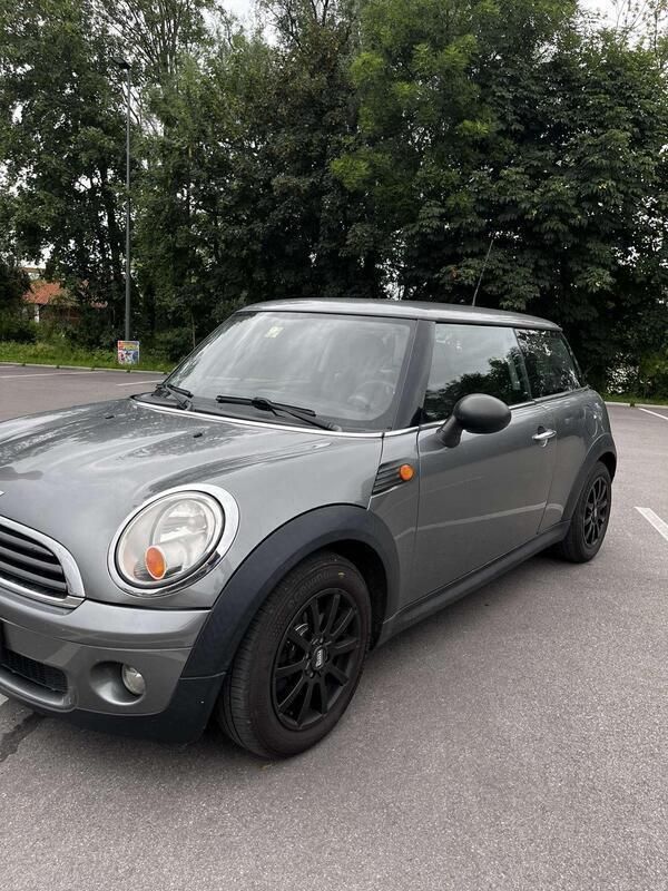 Grau Gebraucht 2009 Mini ONE Kleinwagen | 1.500 € - Bild 1/4