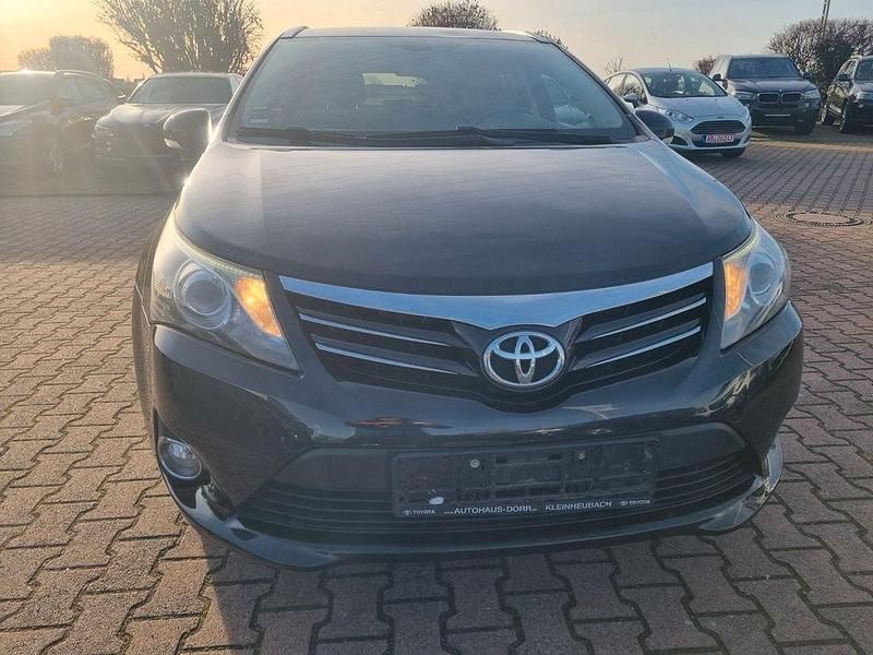 Gebraucht Toyota Avensis Edition 124 PS (91 kW) 2014 Schwarz Kombi