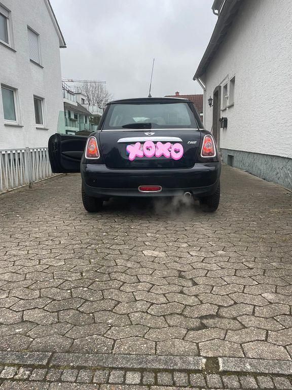 Gebraucht Mini ONE 95 PS (69 kW) 2008 Schwarz Kleinwagen