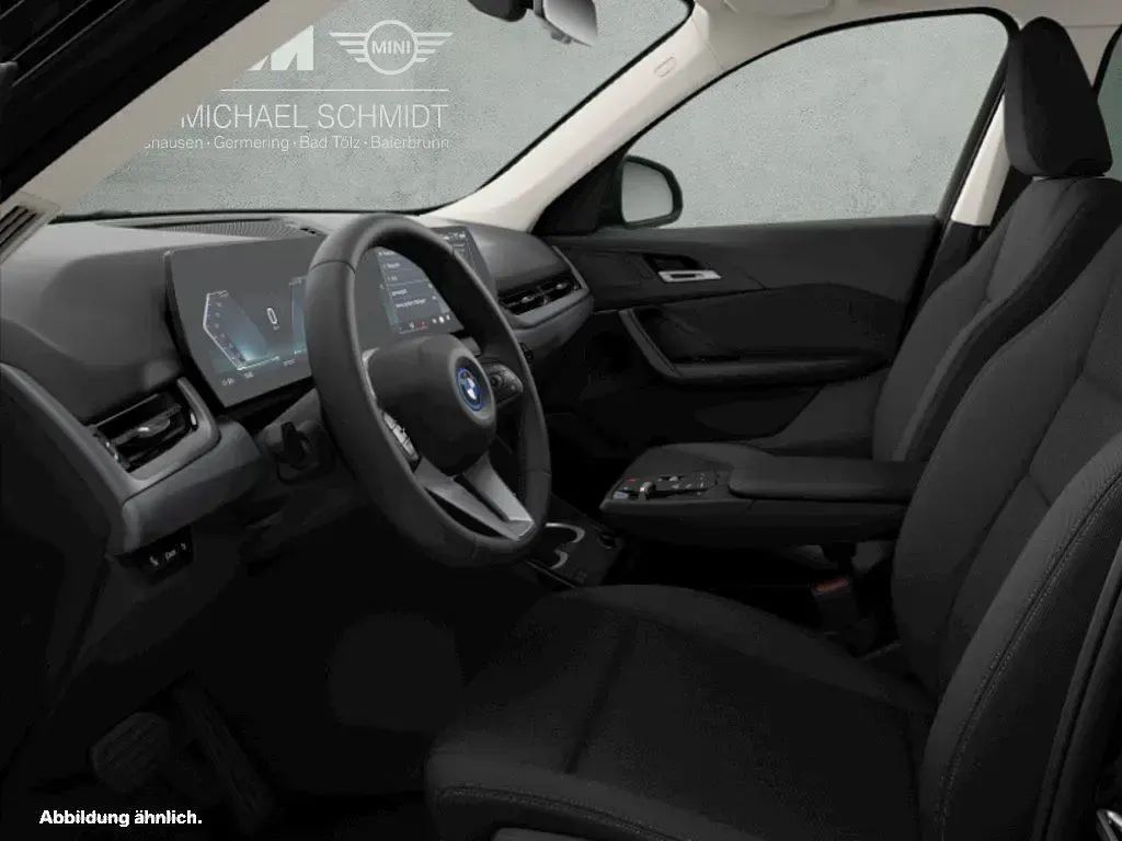 Neu BMW iX1 150 kW (204 PS) 2026 Schwarz ii SUV