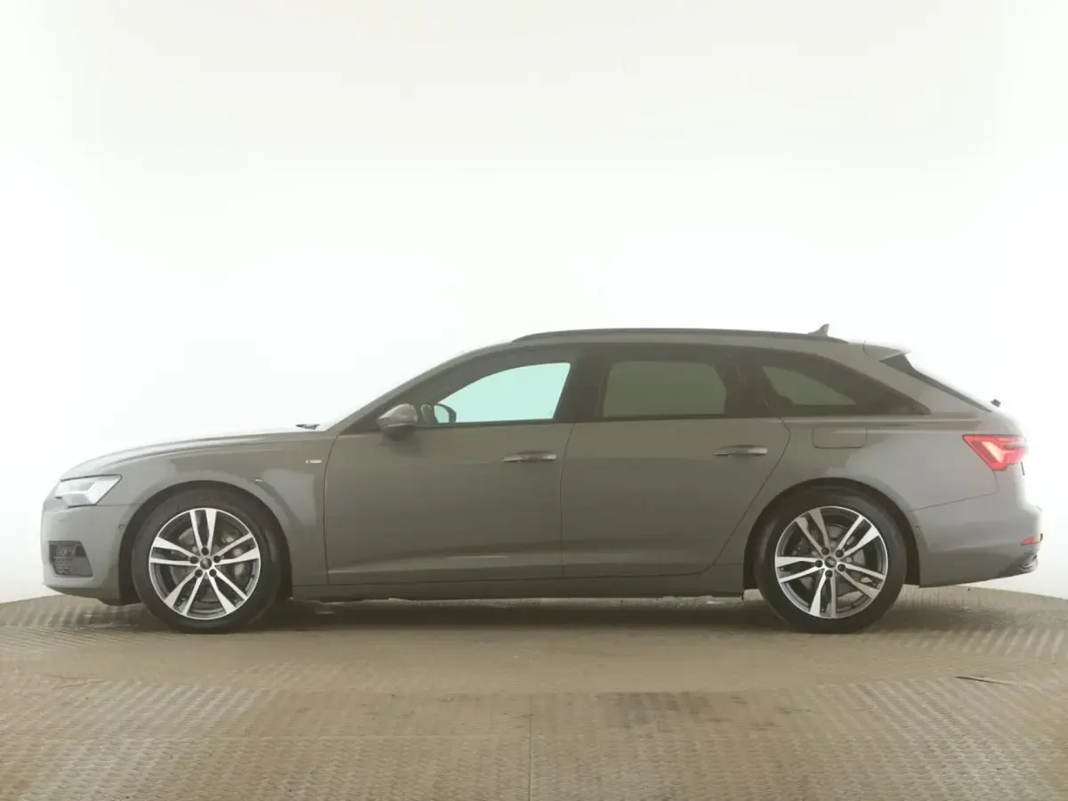 Gebraucht Audi A6 Sport 299 PS (219 kW) 2023 Grau Kombi