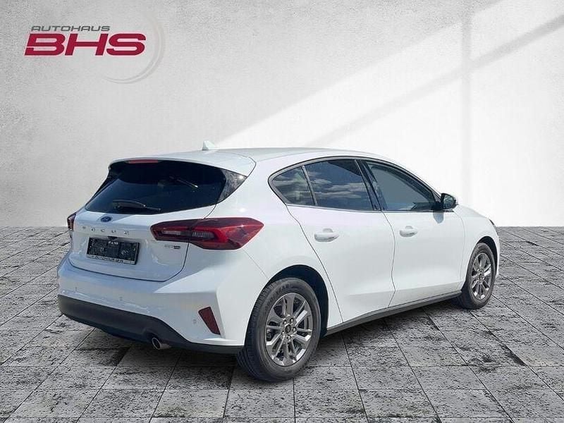Gebraucht Ford Focus Style 125 PS (91 kW) 2023 Frozen white (weiß) Limousine