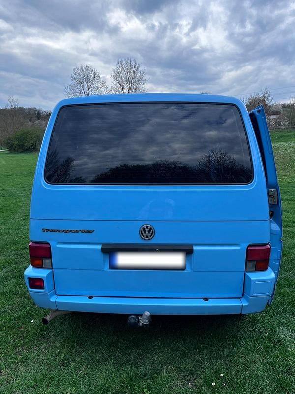 Second-hand VW Transporter 78 CP (57 kW) 1995 Albastru Van