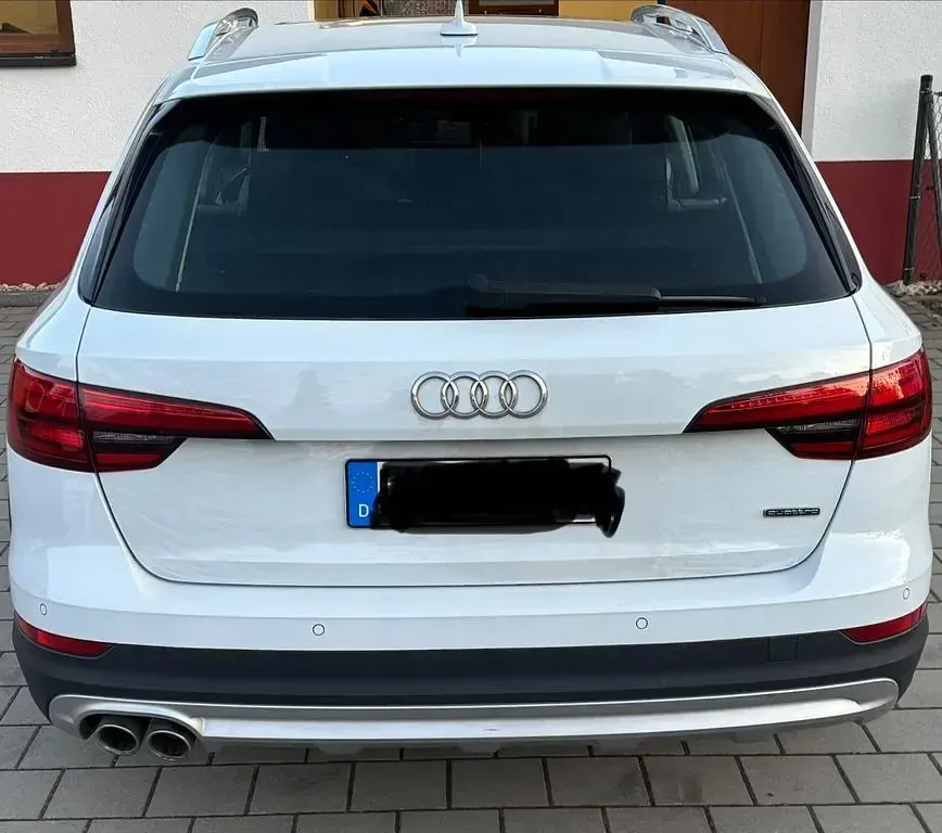 Gebraucht Audi A4 Allroad Ambiente 190 PS (139 kW) 2017 Weiß Kombi