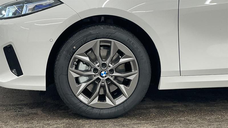 Neu BMW 120 Efficient Dynamics 170 PS (125 kW) 2025 Alpinweiß uni Kleinwagen