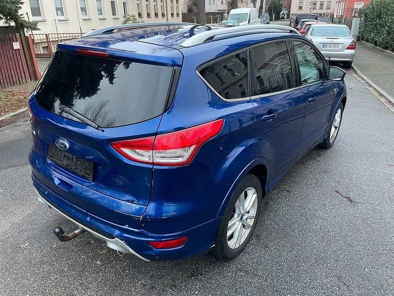 Gebraucht Ford Kuga Individual 150 PS (110 kW) 2014 Blau SUV