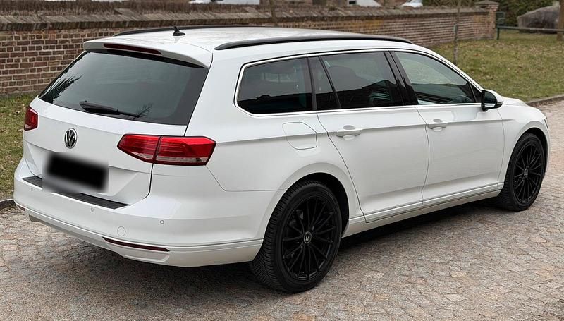 Gebraucht VW Passat S 120 PS (88 kW) 2015 Weiß Kombi