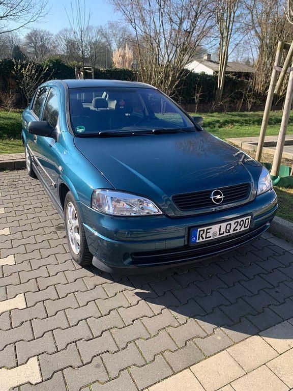 Gebraucht Opel Astra 84 PS (61 kW) 2001 Blau Limousine