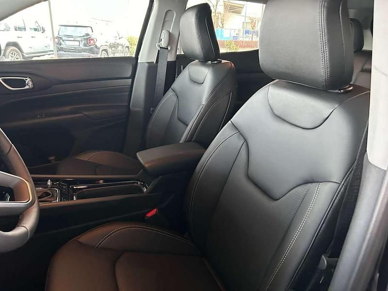 Gebraucht Jeep Compass 179 PS (131 kW) 2024 Black clear coat SUV