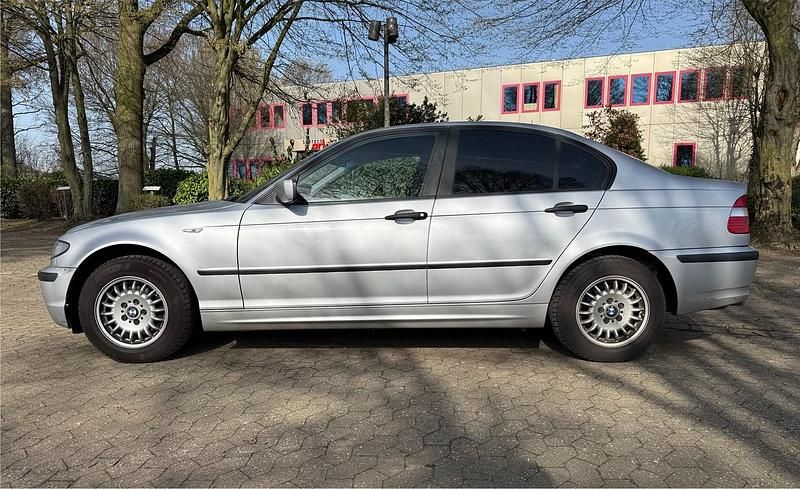 Gebraucht BMW 316 115 PS (84 kW) 2002 Silber Limousine
