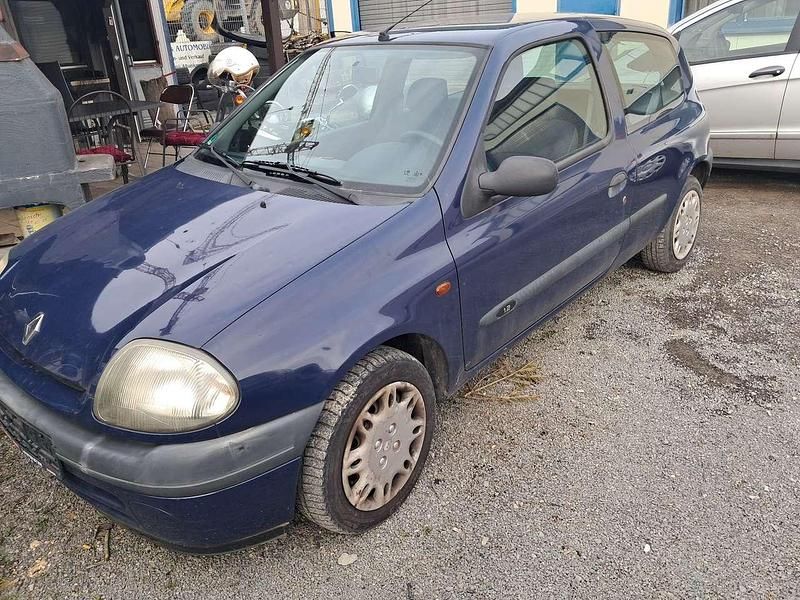 Gebraucht Renault Clio II 58 PS (42 kW) 1998 Blau Limousine