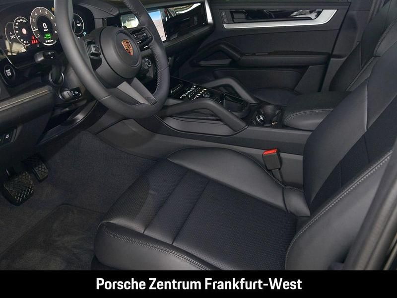 Gebraucht Porsche Cayenne 470 PS (345 kW) 2025 Schwarz SUV