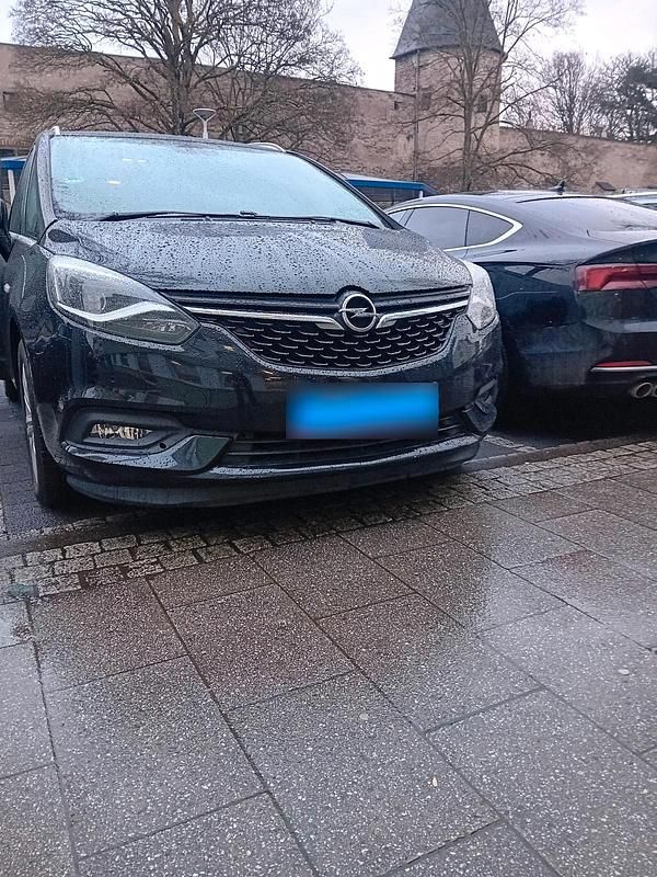 Gebraucht Opel Zafira 140 PS (102 kW) 2018 Schwarz Van / Kleinbus