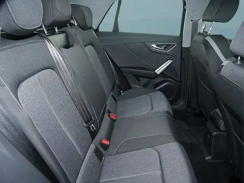 Gebraucht Audi Q2 S-Line 150 PS (110 kW) 2025 Schwarz SUV