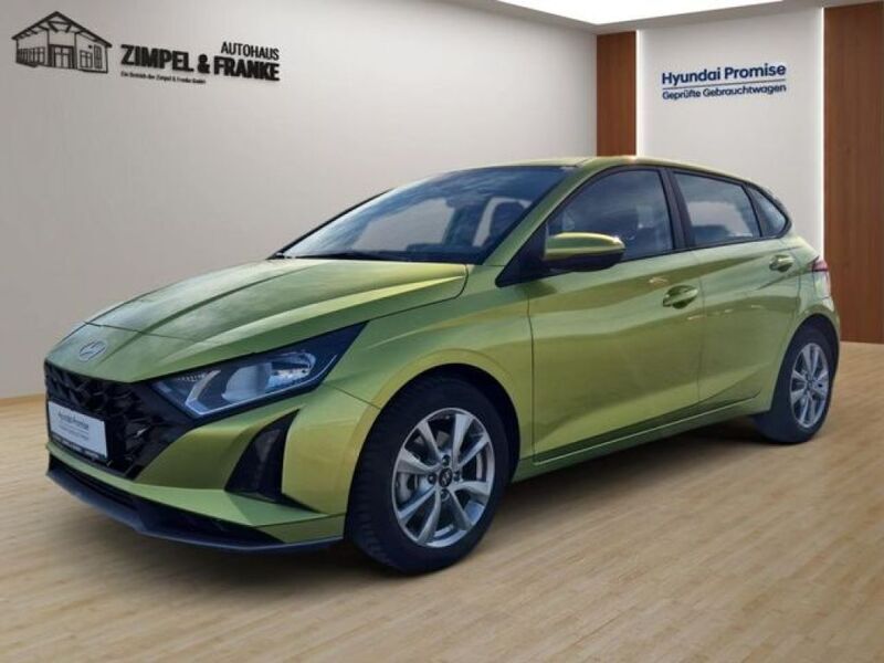 Lucid lime Gebraucht 2024 Hyundai i20 Trend Kleinwagen | 21.490 € (Etwas zu teuer) - Bild 1/4