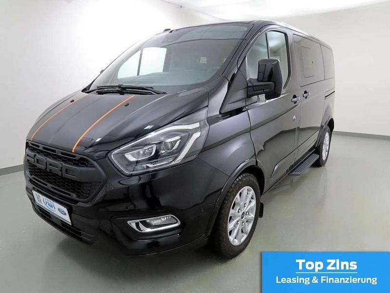 Gebraucht Ford Tourneo Titanium 150 PS (110 kW) 2023 Schwarz (obsidianschwarz) Van / Kleinbus