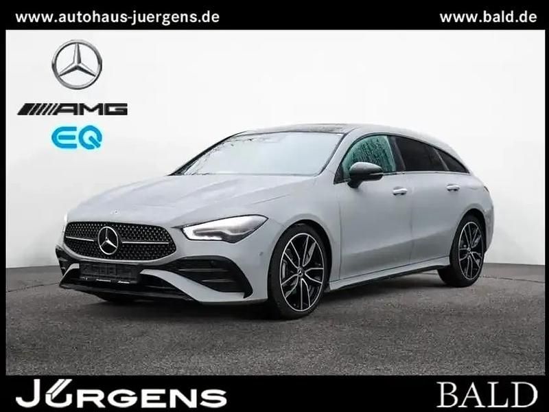 Gebraucht Mercedes CLA180 136 PS (100 kW) 2025 Grau manufaktur lack manufaktur alpingrau uni Limousine