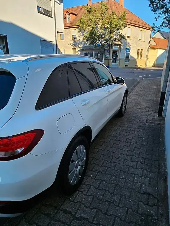 Gebraucht Mercedes GLC250 211 PS (155 kW) 2016 Weiß SUV