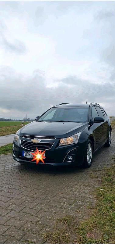 Schwarz Gebraucht 2013 Chevrolet Cruze Kombi | 3.000 € (Fairer Preis) - Bild 1/4