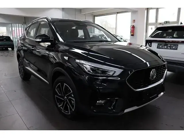 Neu MG ZS Luxury 106 PS (77 kW) 2025 Pebble black Limousine