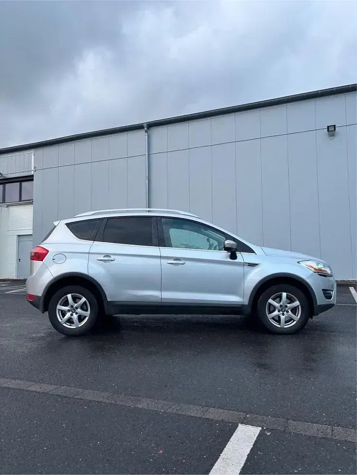 Gebraucht Ford Kuga 140 PS (102 kW) 2011 Grau SUV