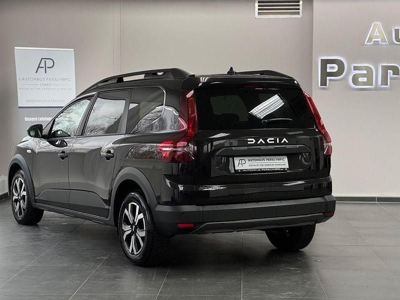 Gebraucht Dacia Jogger Expression 110 PS (80 kW) 2023 Schwarz Van / Kleinbus