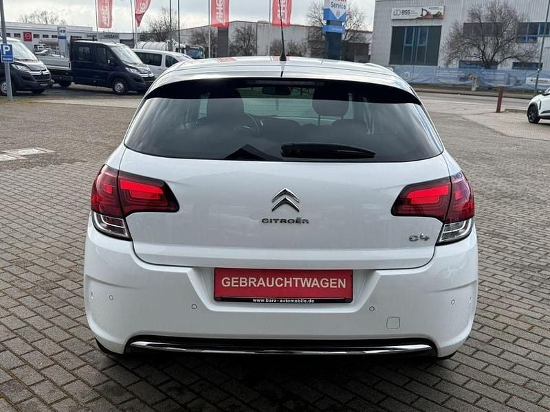 Gebraucht Citroën C4 SELECTION 131 PS (96 kW) 2016 Weiß Limousine