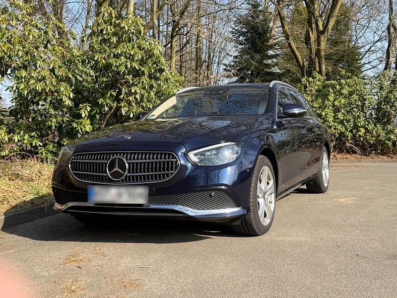Gebraucht Mercedes E400 330 PS (242 kW) 2020 Blau Kombi
