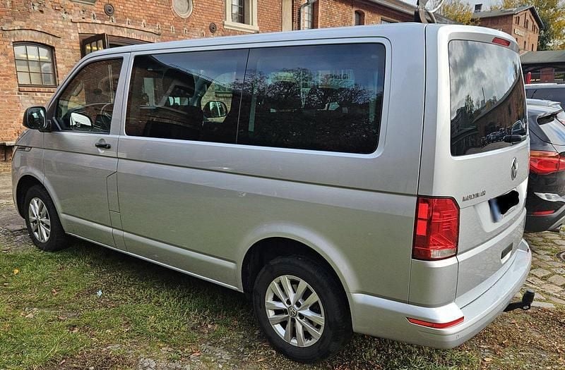 Gebraucht VW Multivan 150 PS (110 kW) 2022 Silber Van / Kleinbus
