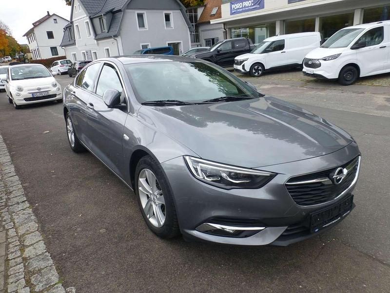 Gebraucht Opel Insignia 165 PS (121 kW) 2019 Silber Kleinwagen