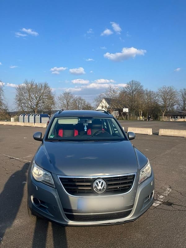 Gebraucht VW Tiguan 150 PS (110 kW) 2008 Grau SUV