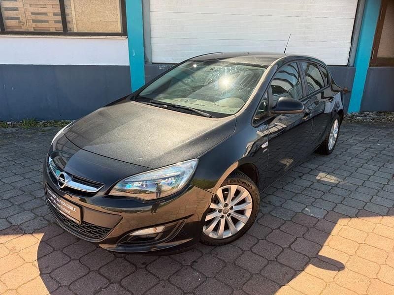 Second-hand Opel Astra Active 140 CP (102 kW) 2013 Negru Berlinǎ