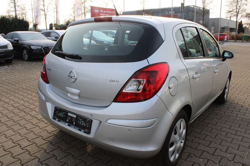 Gebraucht Opel Corsa Edition 75 PS (55 kW) 2015 Silber Kleinwagen