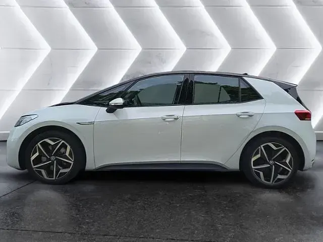 Gebraucht VW ID.3 Pro 106 kW (145 PS) 2022 Weiß Kleinwagen