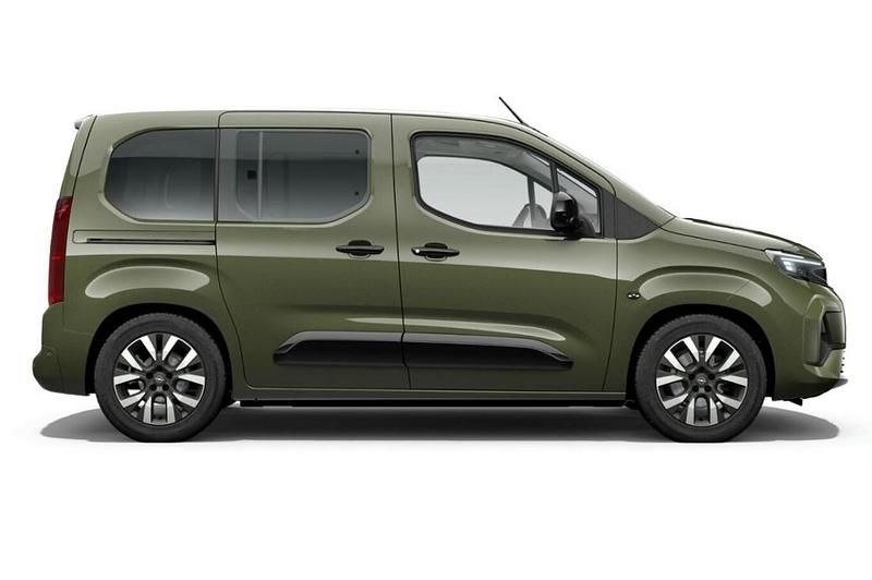 Nowe Opel Combo 130 KM (95 kW) 2026 Zielony Minivan