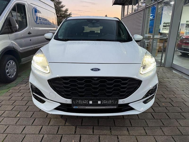 Gebraucht Ford Kuga ST-Line X 224 PS (164 kW) 2021 Weiß SUV
