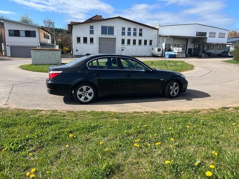 Gebraucht BMW 520 177 PS (130 kW) 2008 Schwarz Limousine