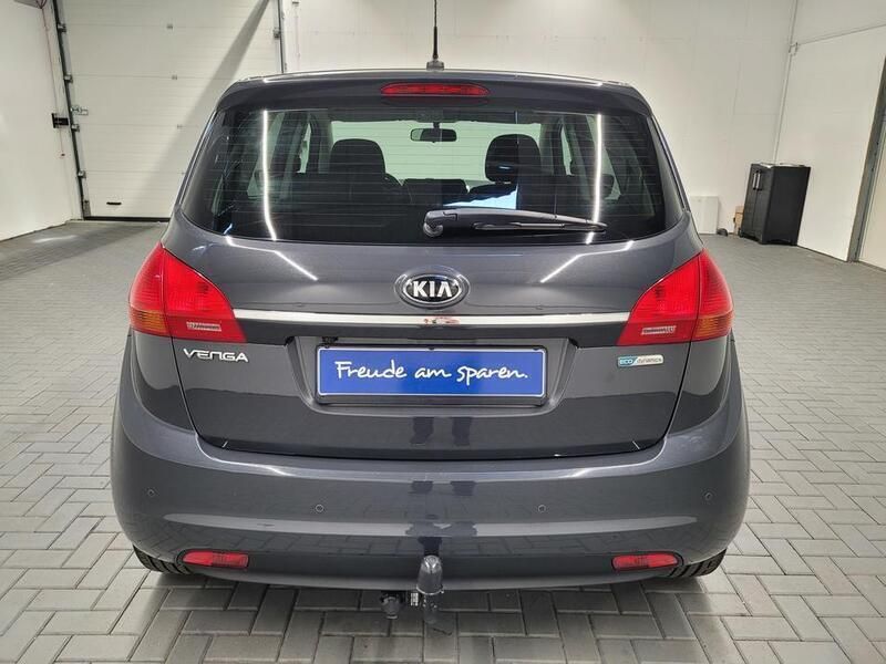 Gebraucht Kia Venga Platinum Edition 125 PS (91 kW) 2018 Grau (pentametalgraumet.) Kleinwagen