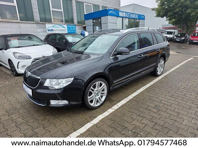 Schwarz Gebraucht 2012 Skoda Superb Elegance Kombi | 6.999 € (Guter Preis) - Bild 1/4