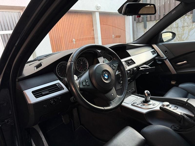 Second-hand BMW M5 507 CP (372 kW) 2005 Negru Berlinǎ
