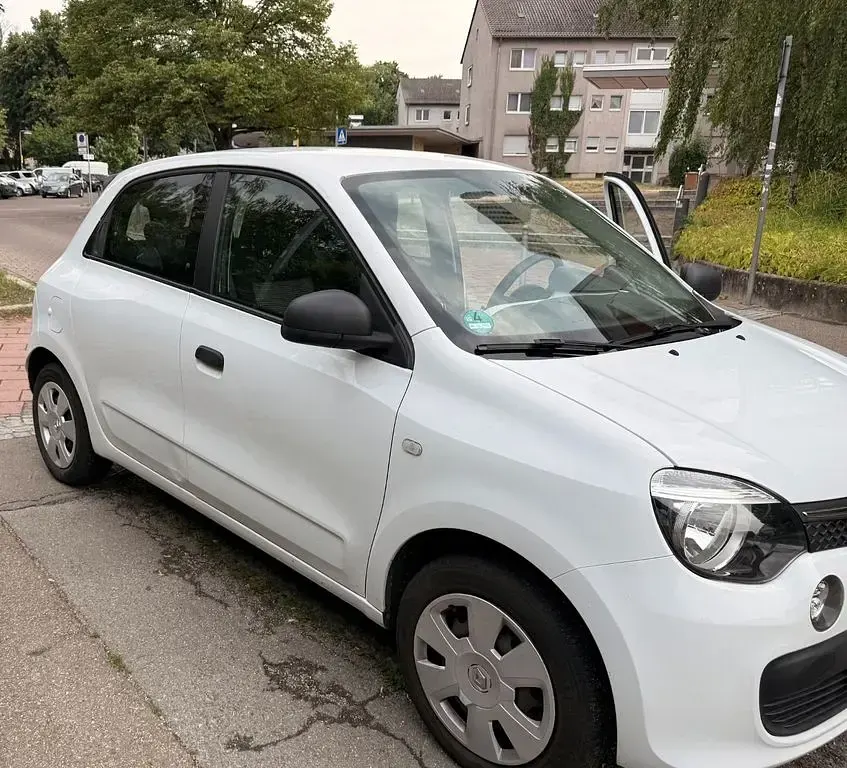 Gebraucht Renault Twingo Life 71 PS (52 kW) 2016 Weiß Kleinwagen