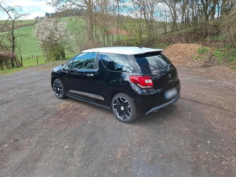 Gebraucht Citroën DS3 Sport Chic 155 PS (114 kW) 2012 Schwarz Kleinwagen