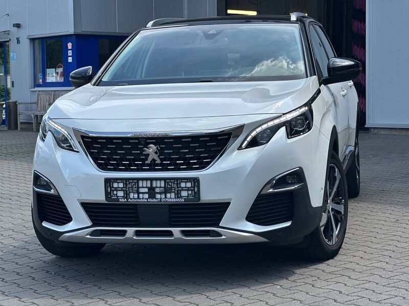 Weiß Gebraucht 2017 Peugeot 5008 Allure Van / Kleinbus | 14.400 € (Guter Preis) - Bild 1/4