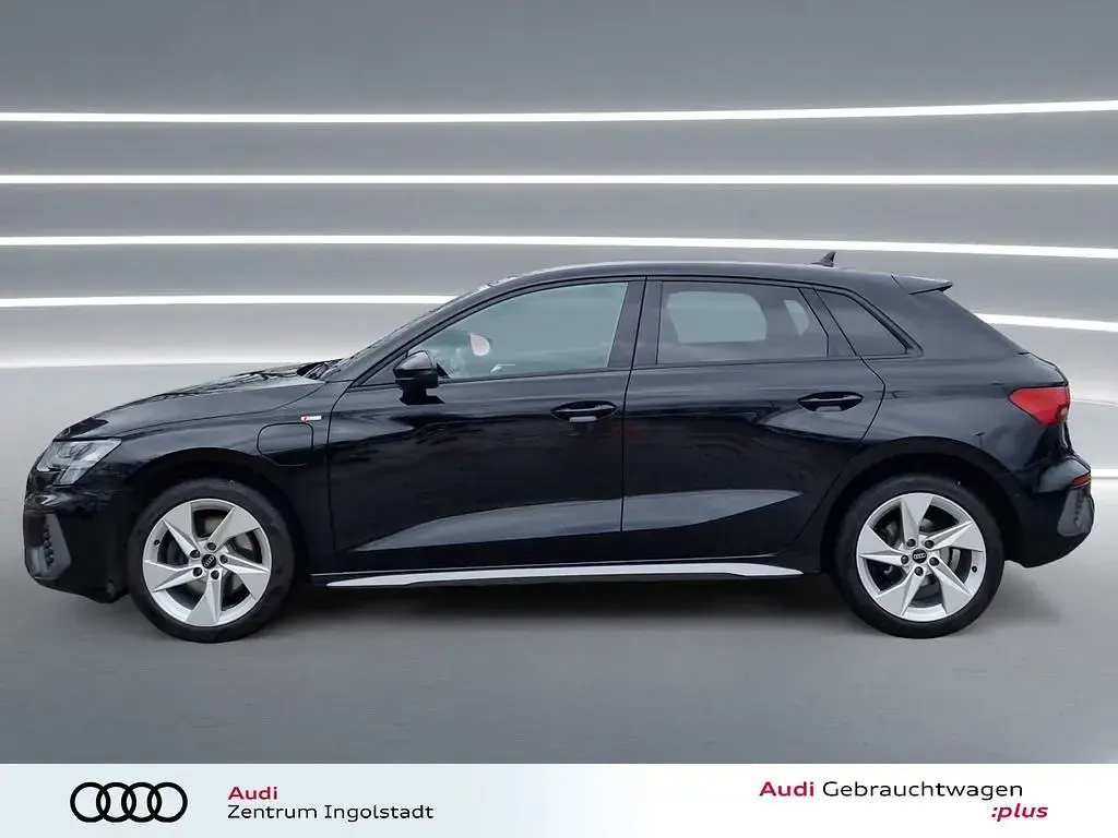Gebraucht Audi A3 S-Line 204 PS (150 kW) 2023 Mythosschwarz metallic Limousine