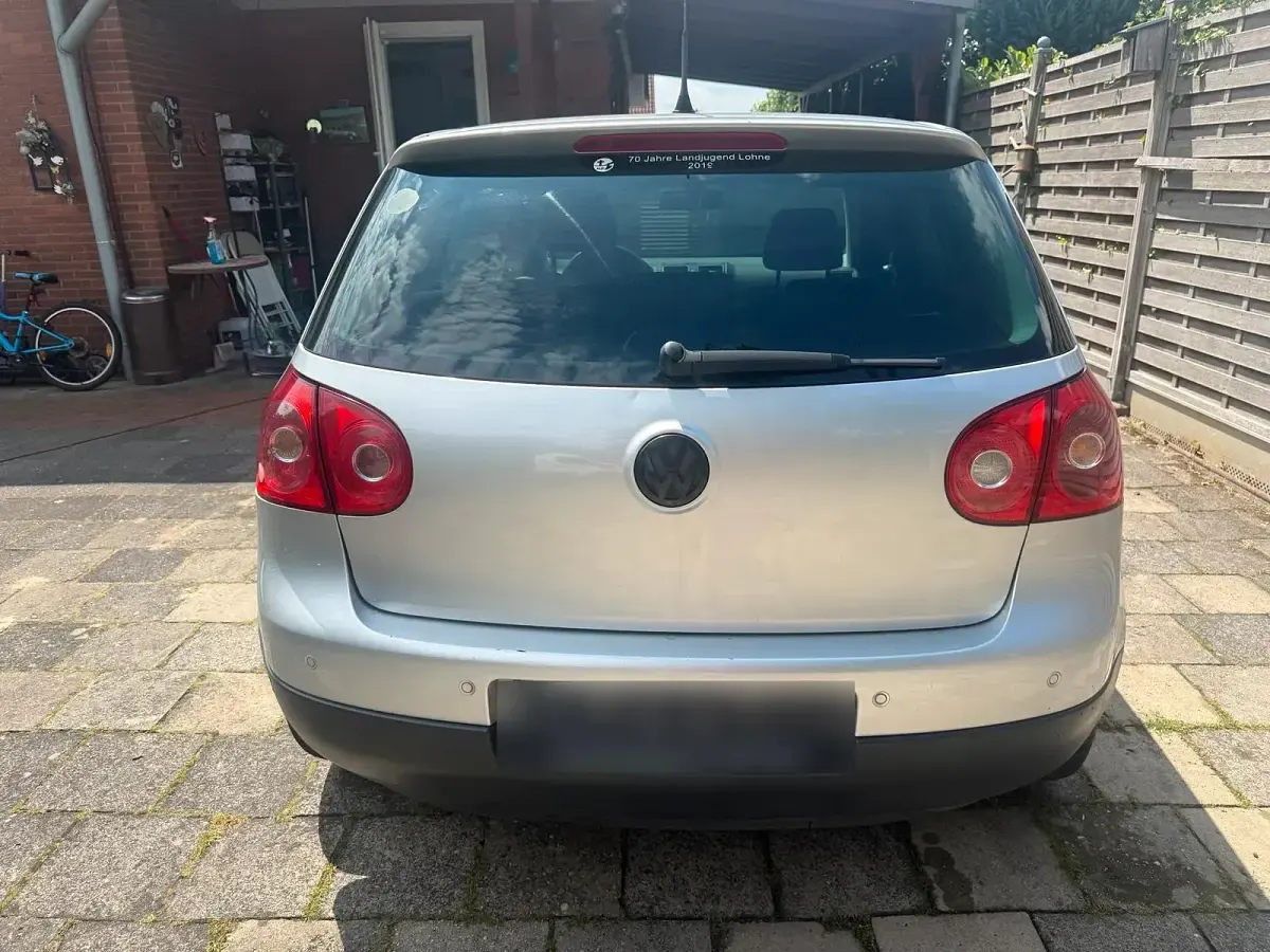 Gebraucht VW Golf VI 105 PS (77 kW) 2008 Silber Kleinwagen